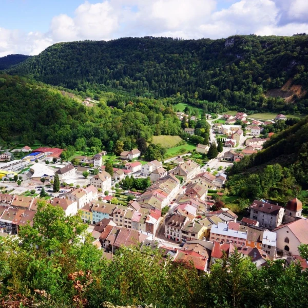 Vue depuis le belvédère du Mont Robert